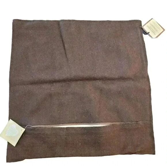 Leila's Linens New York Handcrafted Dark Brown Wool Felt Sharkstooth 18 Pillo - Picture 2 of 10